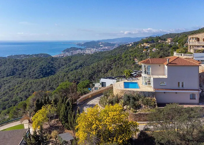 Vila Joie De Vivre Lloret de Mar